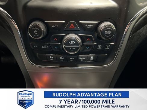 Used 2018 Jeep Grand Cherokee Laredo image 42