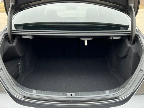 Used 2023 Mercedes-Benz E 350 4MATIC Sedan image 39