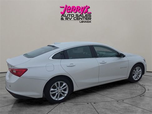 Used 2018 Chevrolet Malibu LT w/ Leather Package image 16