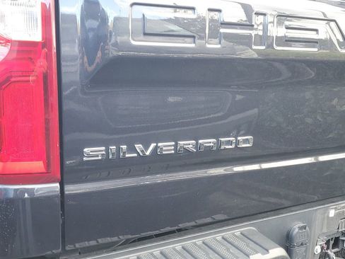 Used 2022 Chevrolet Silverado 1500 RST w/ Convenience Package II image 6