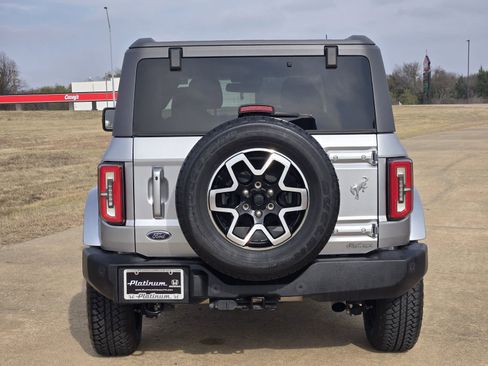 Used 2022 Ford Bronco Outer Banks image 8