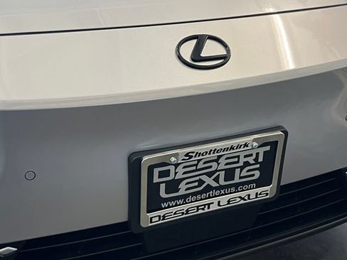 New 2026 Lexus ES 350e FWD image 19