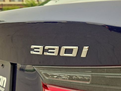 New 2026 BMW 330i xDrive Sedan w/ Premium Package AWD/4WD image 16