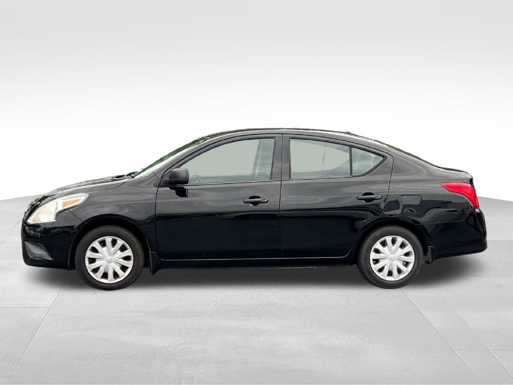 Used 2015 Nissan Versa S FWD image 8