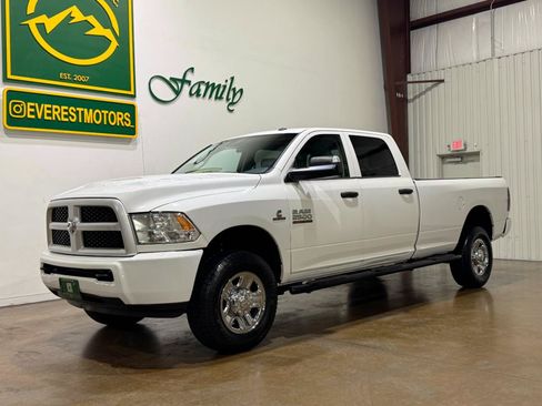Used 2018 RAM 2500 Tradesman w/ Cold Weather Group AWD/4WD image 3