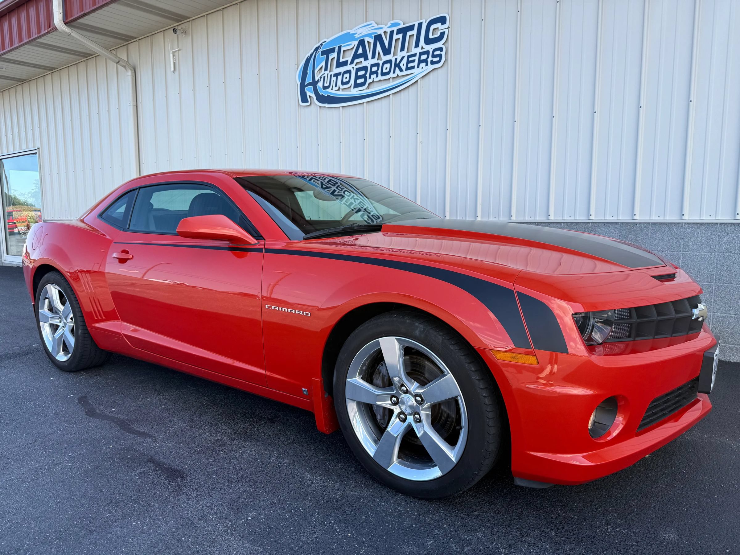 Used 2010 Chevrolet Camaro SS w/ RS Package RWD image 4