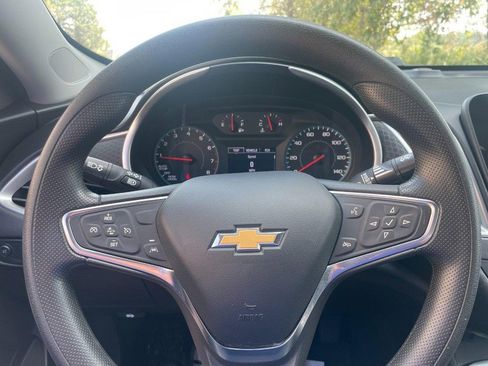 Used 2024 Chevrolet Malibu LT image 21