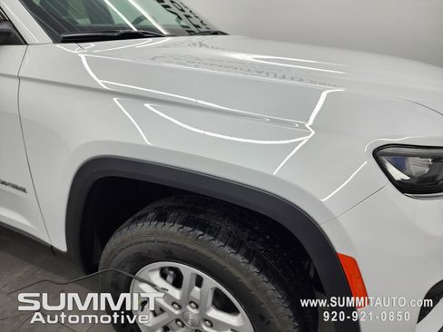 New 2025 Jeep Grand Cherokee Laredo w/ Luxury Tech Group I image 27