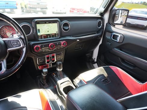 Used 2021 Jeep Wrangler Unlimited Rubicon AWD/4WD image 23