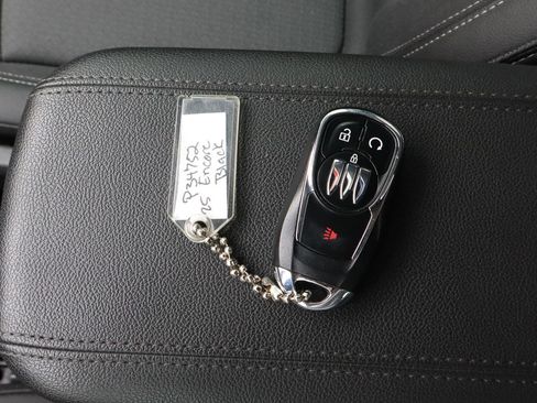 Used 2025 Buick Encore GX Preferred FWD image 29