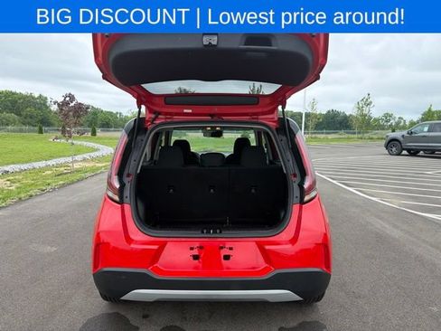 Used 2024 Kia Soul LX w/ Option Group 015 FWD image 10