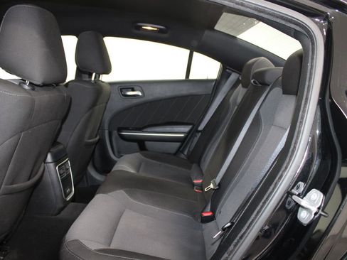 Used 2022 Dodge Charger SXT RWD image 21