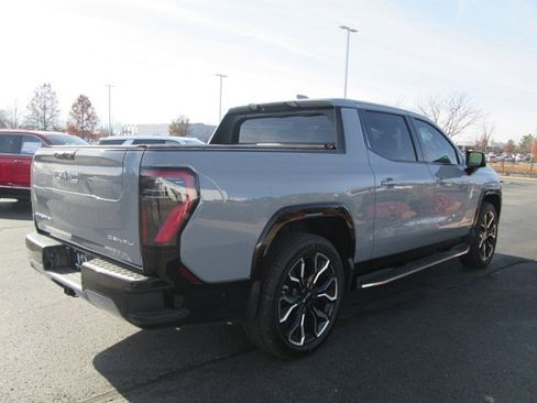 New 2024 GMC Sierra EV Denali image 5