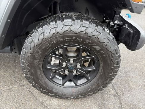 Used 2024 Jeep Wrangler Unlimited image 34