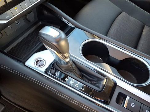 Used 2023 Nissan Altima 2.5 SV w/ SV Premium Package image 22