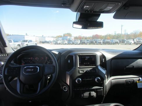 New 2026 GMC Sierra 1500 Pro image 16