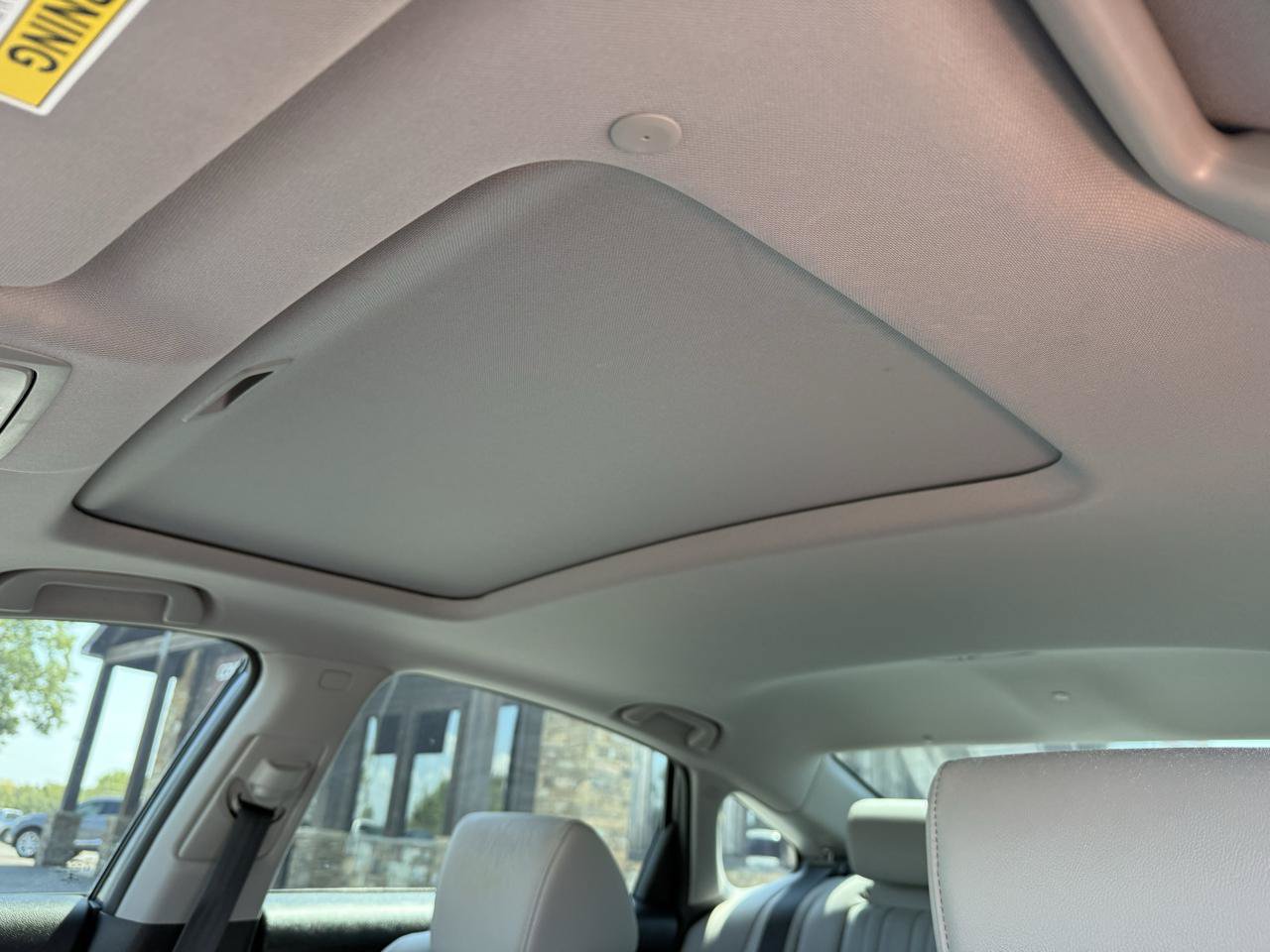 Used 2018 Honda Accord Touring image 15
