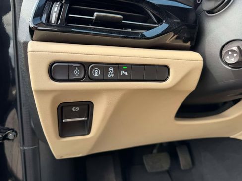 Used 2023 Acura MDX SH-AWD w/ Technology Package image 23