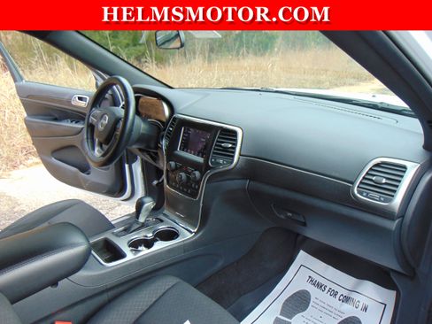 Certified 2018 Jeep Grand Cherokee Laredo image 37