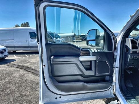 Used 2022 Ford F250 Lariat w/ Lariat Value Package AWD/4WD image 21