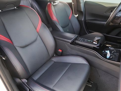 Used 2024 Toyota Prius Prime image 24