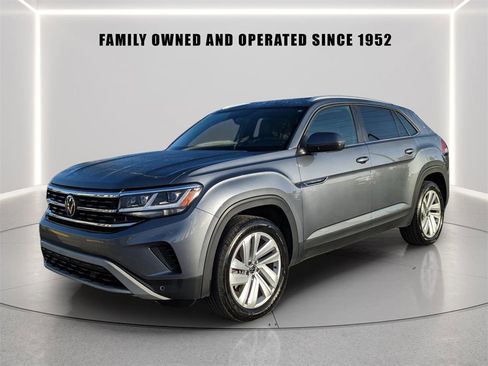 Certified 2023 Volkswagen Atlas Cross Sport SE image 2