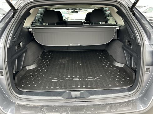 Certified 2025 Subaru Outback Premium image 27