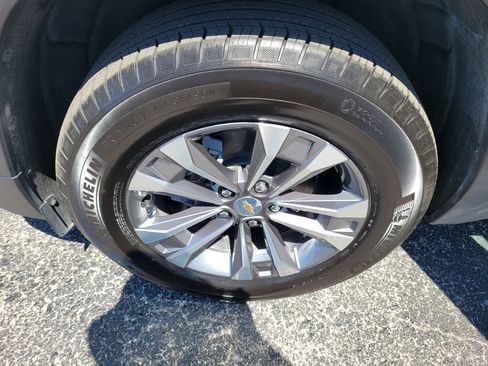 Certified 2025 Chevrolet Equinox LT w/ Convenience Package II AWD/4WD image 36