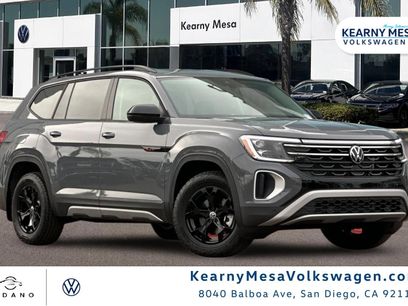 New 2025 Volkswagen Atlas Peak Edition SE