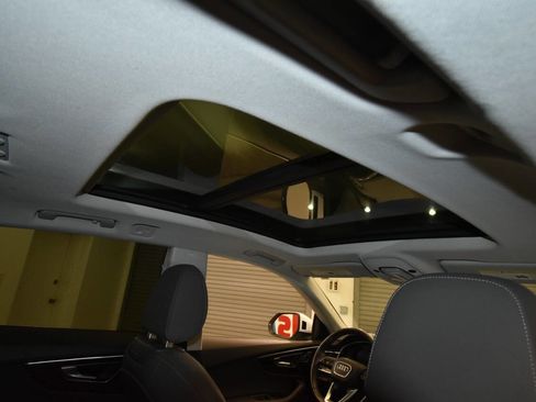 Used 2021 Audi Q8 Premium w/ Convenience Package image 18