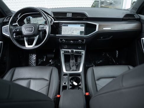 Certified 2022 Audi Q3 2.0T Premium Plus image 8