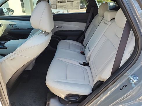 New 2025 Hyundai Tucson Limited image 15