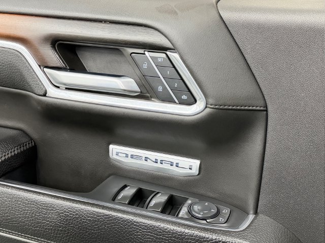 Used 2024 GMC Sierra 1500 Denali w/ Denali Reserve Package AWD/4WD image 26
