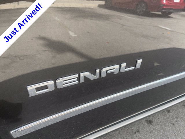 Used 2020 GMC Yukon Denali w/ Denali Premium Package AWD/4WD image 9