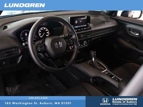 Used 2024 Honda HR-V Sport image 8