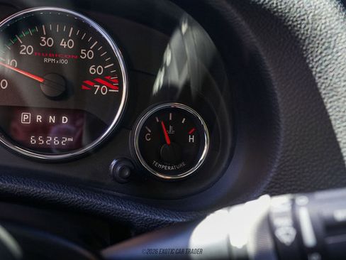 Used 2016 Jeep Wrangler Unlimited Rubicon image 25