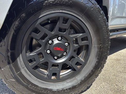 Used 2024 Toyota 4Runner TRD Off-Road Premium w/ Moonroof Package image 9