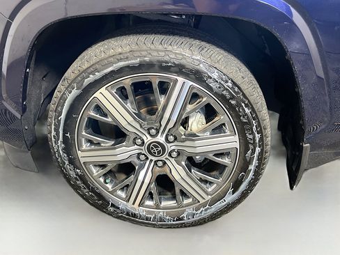 Used 2024 Toyota Sequoia Capstone AWD/4WD image 13