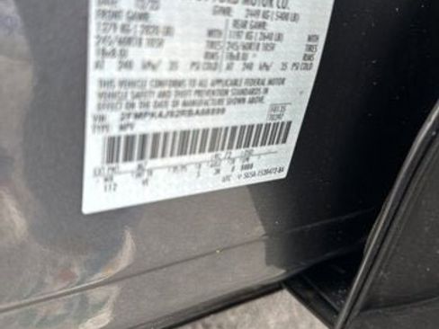 Certified 2024 Ford Edge SEL image 19