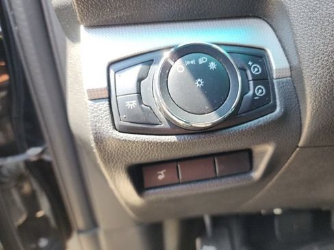 Used 2013 Ford Explorer XLT FWD image 41