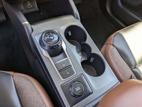 Used 2025 Ford Bronco Sport Outer Banks w/ Outer Banks Tech Package+ AWD/4WD image 28