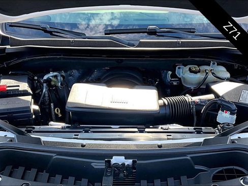 Used 2021 Chevrolet Tahoe Z71 w/ Z71 Signature Package image 30