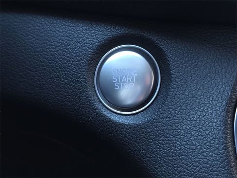 Used 2019 Hyundai Santa Fe AWD image 30