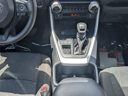 Used 2025 Toyota RAV4 XLE FWD image 19