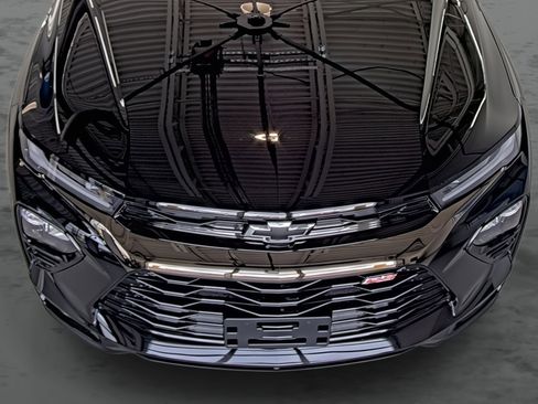 Used 2023 Chevrolet TrailBlazer RS w/ Sun and Liftgate Package image 16