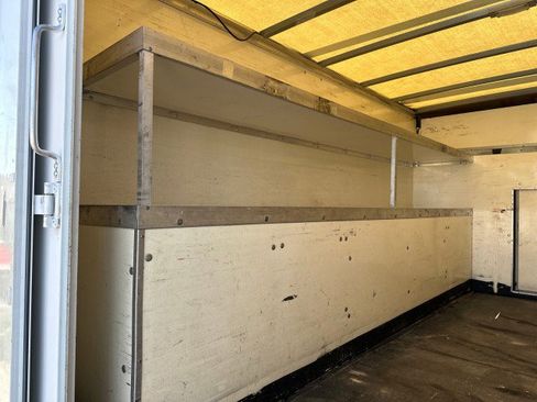 Used 2016 Chevrolet Express 3500 image 20