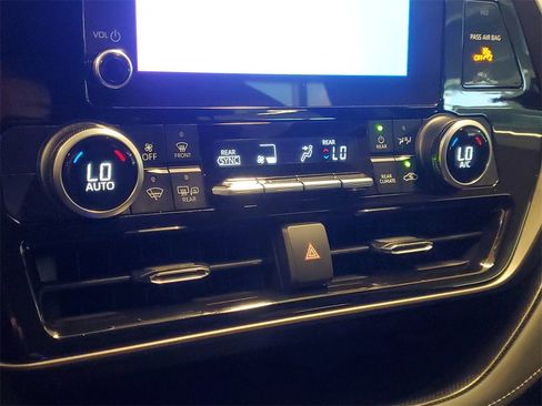 Certified 2024 Toyota Highlander LE image 31