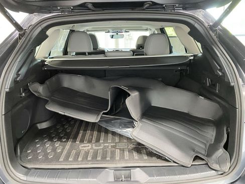 Used 2023 Subaru Outback Limited AWD/4WD image 17