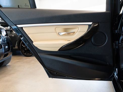 Used 2018 BMW 330i Sedan RWD image 19