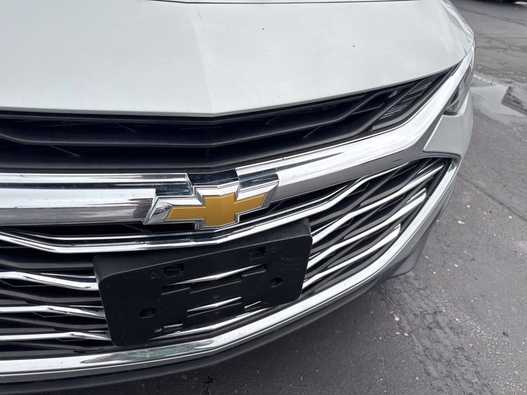 Used 2022 Chevrolet Malibu LT FWD image 8
